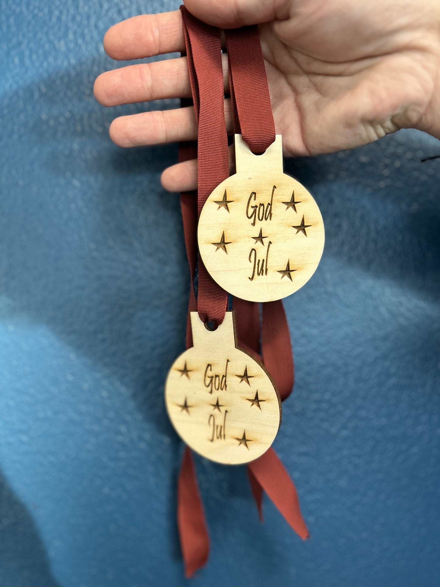 Laser-cuttet julekugler